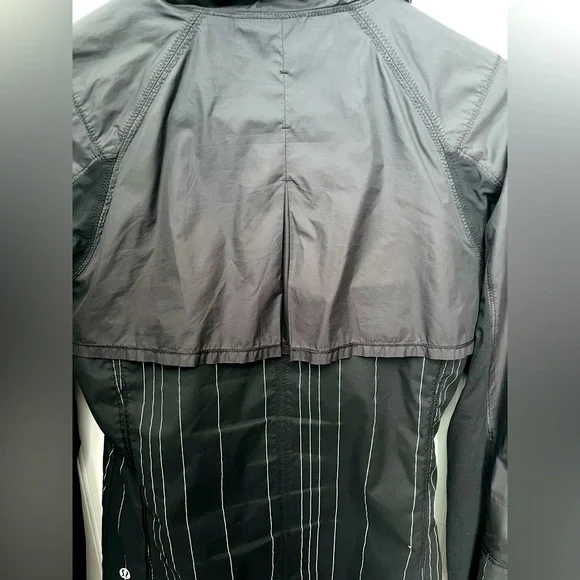 Lululemon Jacket - Picture 6 of 6